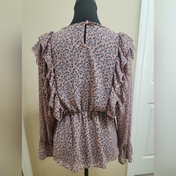 Blue and Pink Floral Top - Picture 4 of 6